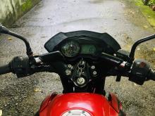https://riyasewana.com/uploads/bajaj-pulsar-135-90063519706.jpg