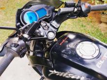 https://riyasewana.com/uploads/bajaj-pulsar-135-9752176516.jpg