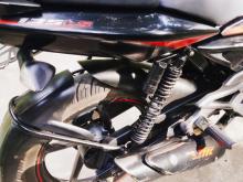 https://riyasewana.com/uploads/bajaj-pulsar-135-9752176755.jpg