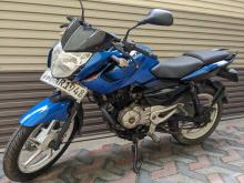 https://riyasewana.com/uploads/bajaj-pulsar-135ls-101141506204.jpg