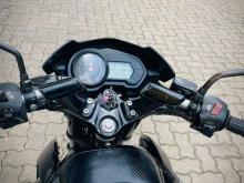 https://riyasewana.com/uploads/bajaj-pulsar-135ls-11926216155.jpg