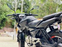 https://riyasewana.com/uploads/bajaj-pulsar-135ls-1515430124792.jpg