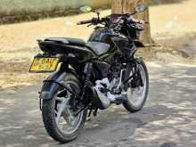 https://riyasewana.com/uploads/bajaj-pulsar-135ls-178080122312.jpg