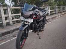 https://riyasewana.com/uploads/bajaj-pulsar-135ls-181011304253.jpg