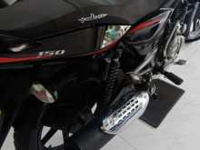 https://riyasewana.com/uploads/bajaj-pulsar-150-1110331913404.jpg