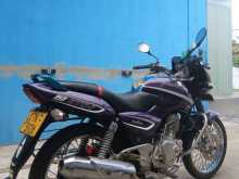 https://riyasewana.com/uploads/bajaj-pulsar-150-11152034543.jpg