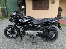 Bajaj Pulsar 150 2016 Motorbike