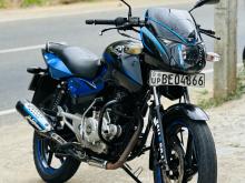 Bajaj Pulsar 150 2016 Motorbike