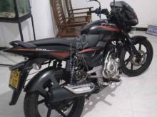 Bajaj Pulsar 150 2015 Motorbike