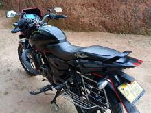 https://riyasewana.com/uploads/bajaj-pulsar-150-11952366924.jpg
