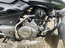 Bajaj Pulsar 150 2015 Motorbike