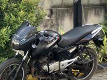https://riyasewana.com/uploads/bajaj-pulsar-150-1212141324671.jpg