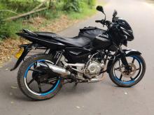 Bajaj Pulsar 150 2015 Motorbike