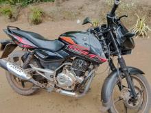 Bajaj Pulsar 150 2015 Motorbike