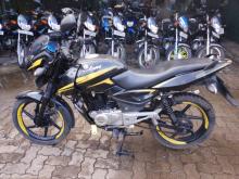 Bajaj Pulsar 150 2016 Motorbike