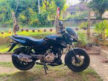 Bajaj Pulsar 150 2016 Motorbike