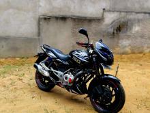 Bajaj PULSAR 150 2016 Motorbike