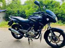 Bajaj Pulsar 150 2016 Motorbike