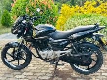 Bajaj Pulsar 150 2015 Motorbike
