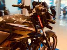 https://riyasewana.com/uploads/bajaj-pulsar-150-151157531662.jpg