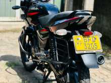 https://riyasewana.com/uploads/bajaj-pulsar-150-1512192713323.jpg