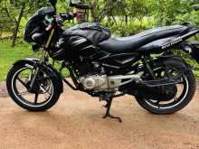 Bajaj Pulsar 150 2016 Motorbike