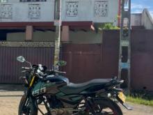 https://riyasewana.com/uploads/bajaj-pulsar-150-15734376562.jpg