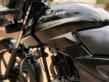 Bajaj Pulsar 150 2017 Motorbike