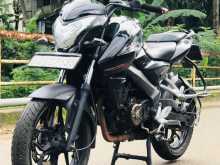 https://riyasewana.com/uploads/bajaj-pulsar-150-171146144633.jpg
