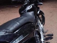 https://riyasewana.com/uploads/bajaj-pulsar-150-171902446504.jpg