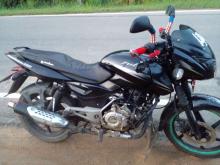 https://riyasewana.com/uploads/bajaj-pulsar-150-17453486515.jpg