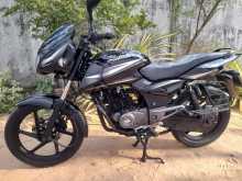 Bajaj Pulsar 150 2016 Motorbike