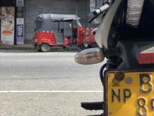 https://riyasewana.com/uploads/bajaj-pulsar-150-1810495424982.jpg