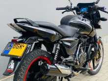 https://riyasewana.com/uploads/bajaj-pulsar-150-190141013142.jpg