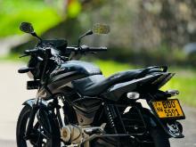 Bajaj Pulsar 150 2016 Motorbike
