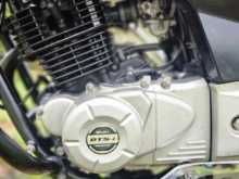 https://riyasewana.com/uploads/bajaj-pulsar-150-19553613532.jpg