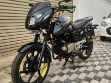 Bajaj Pulsar 150 2016 Motorbike