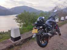 https://riyasewana.com/uploads/bajaj-pulsar-150-202242234863.jpg
