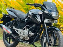 Bajaj Pulsar 150 2016 Motorbike