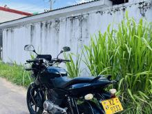 https://riyasewana.com/uploads/bajaj-pulsar-150-208365624012.jpg
