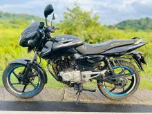 Bajaj Pulsar 150 2015 Motorbike
