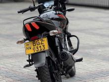 https://riyasewana.com/uploads/bajaj-pulsar-150-214370224024.jpg
