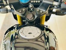 https://riyasewana.com/uploads/bajaj-pulsar-150-2219030019364.jpg