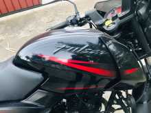 https://riyasewana.com/uploads/bajaj-pulsar-150-22800184922.jpg