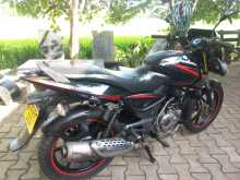 https://riyasewana.com/uploads/bajaj-pulsar-150-2316013813413.jpg