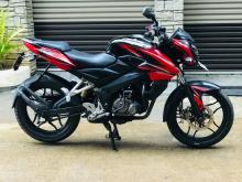 Bajaj Pulsar 150 2016 Motorbike