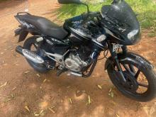 Bajaj Pulsar 150 2015 Motorbike