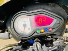 https://riyasewana.com/uploads/bajaj-pulsar-150-242126096304.jpg