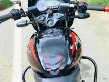 https://riyasewana.com/uploads/bajaj-pulsar-150-251430366864.jpg