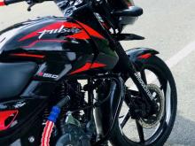 https://riyasewana.com/uploads/bajaj-pulsar-150-251430366886.jpg